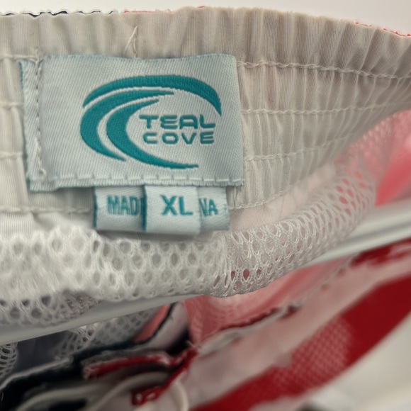 Teal Cove Flag Print Swim Trunks Size XL - Picture 3 of 6